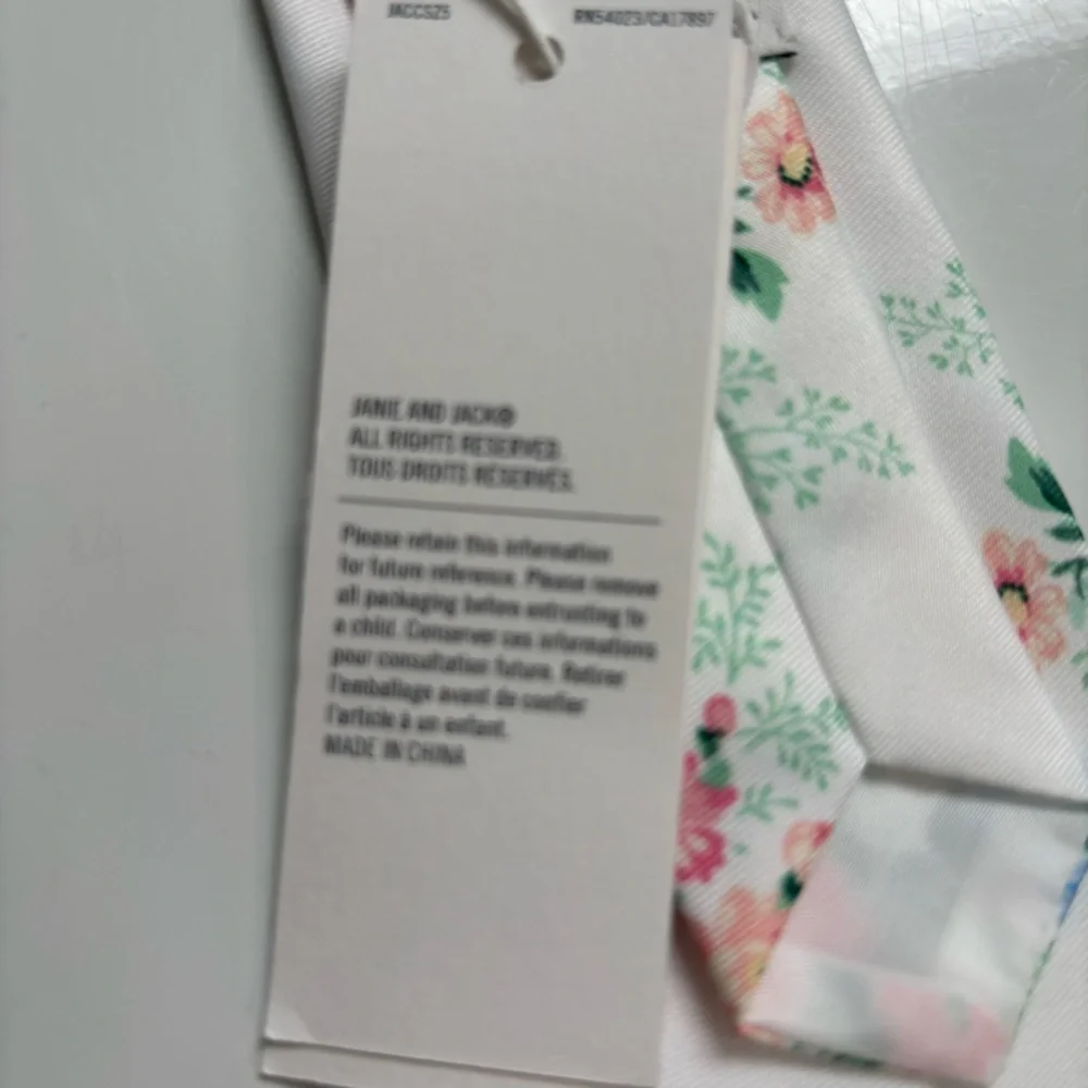 NWT Jack and Janie boys Velcro white floral tie 2t - 5